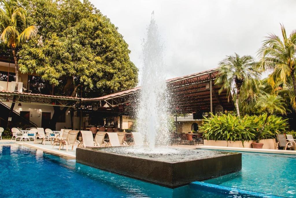 Hotel Coco Palms Playas del Coco Dış mekan fotoğraf